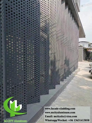 Hoja de metal con patrón de perforación Material de aluminio antirruja peso ligero para decoración de revestimiento de paredes