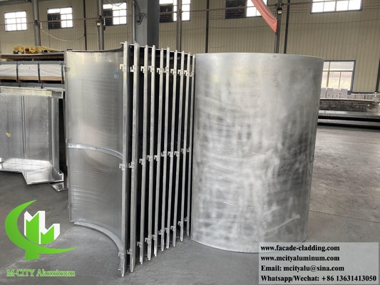 Revestimiento metálico arquitectónico para columnas de aluminio 3.0 mm con iluminación LED