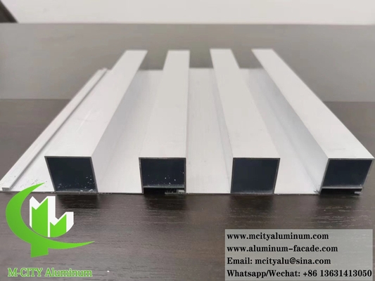 Panel corrugado de perfiles de aluminio para la construcción de fachada de pared revestimiento de decoración de polvo recubierto de 10 años de garantía
