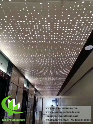 Panel de aluminio 3D para techos metálicos con patrones de perforación Decoración interior de techos