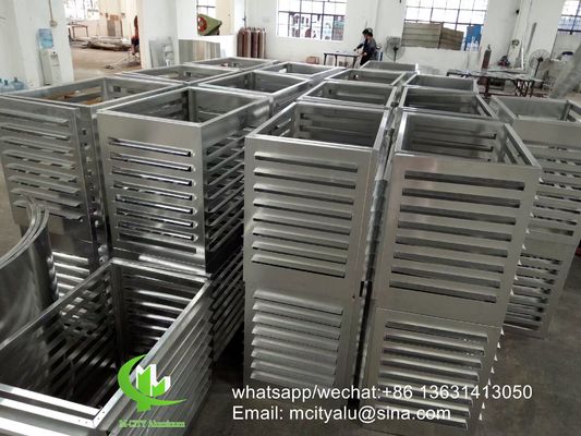 Buen precio Cubierta de CA de aluminio con recubrimiento en polvo de 2,5 mm de grosor con patrones personalizados para decoración de fachadas en línea