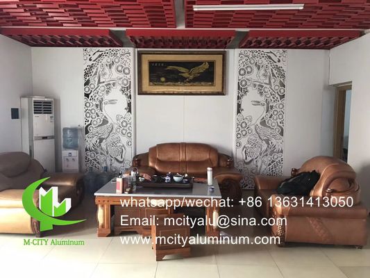 Buen precio 2Panel perforado de aluminio de espesor de.5 mm con acabado recubierto en polvo y patrones personalizables para revestimiento de fachadas metálicas en línea