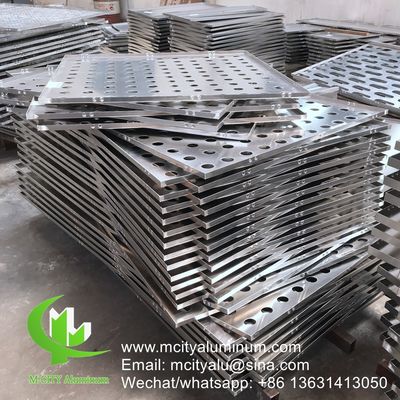 Buen precio Panel de aluminio perforado con recubrimiento en polvo, colores RAL personalizables y punzonado de torreta CNC para revestimiento de fachadas en línea