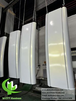 Buen precio Panel de pared de aluminio revestido con PVDF con patrones personalizables y grosor de 3 mm para revestimiento exterior en línea