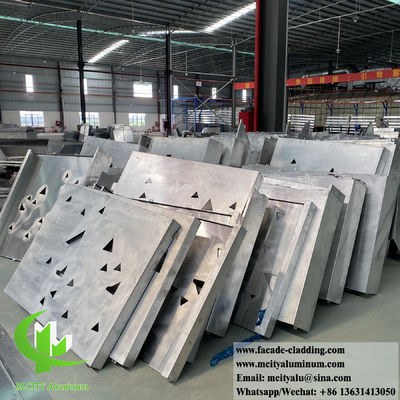 Buen precio Los paneles de fachada de metal cortados por láser de Foshan con diseños decorativos huecos para revestimiento de paredes de edificios en línea