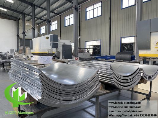 Buen precio Panel de fachada de aluminio perforado con recubrimiento en polvo de diseño personalizado para revestimiento de paredes metálicas en línea